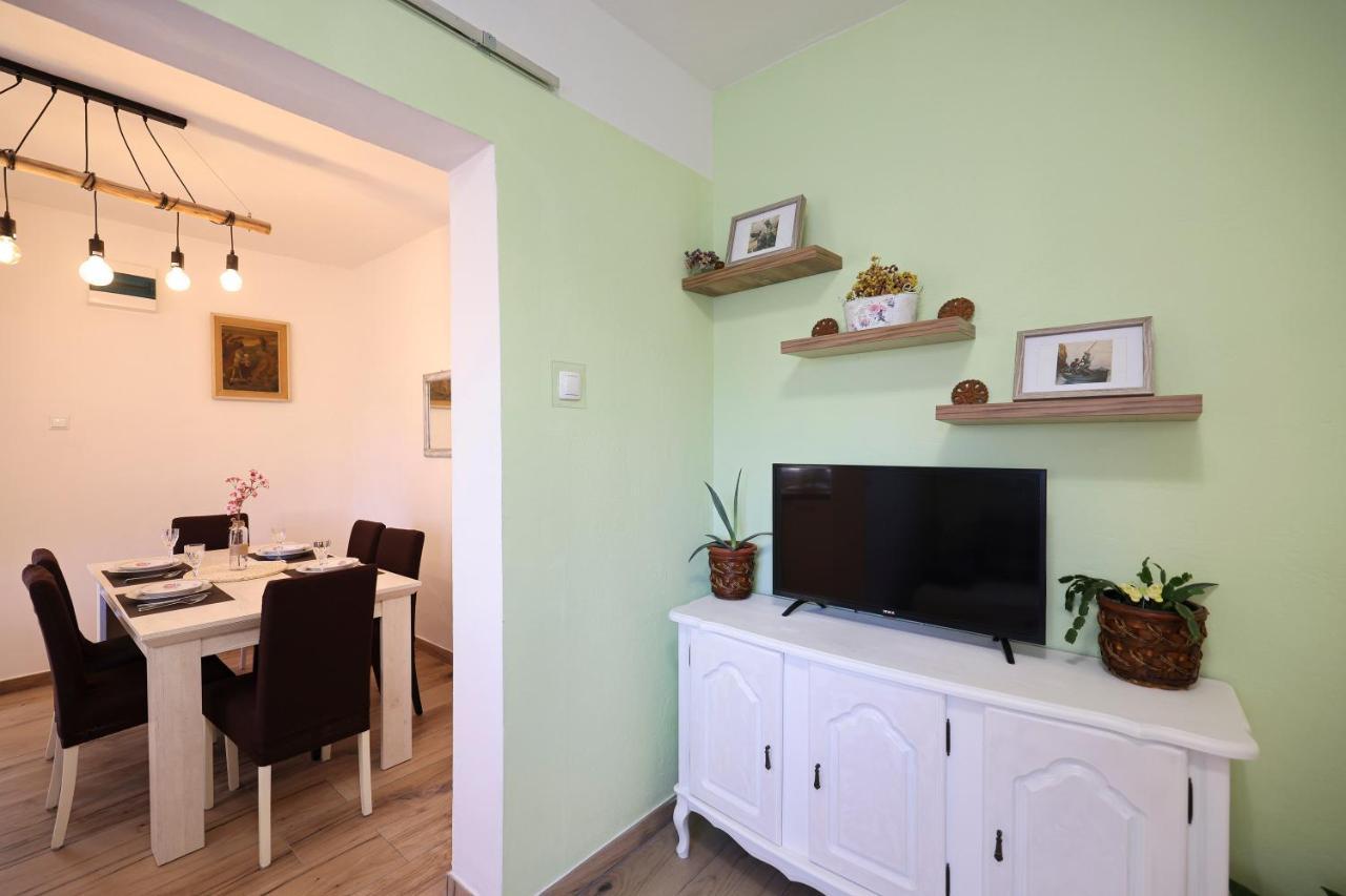 Apartment Rustica Zadar With Exclusive Use Of The Pool-Ground Floor エクステリア 写真